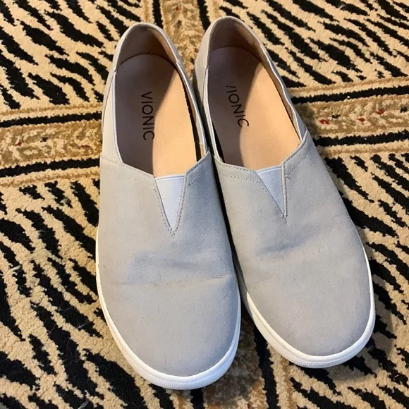 Vionic Ivy slip ons - Picture 3 of 5